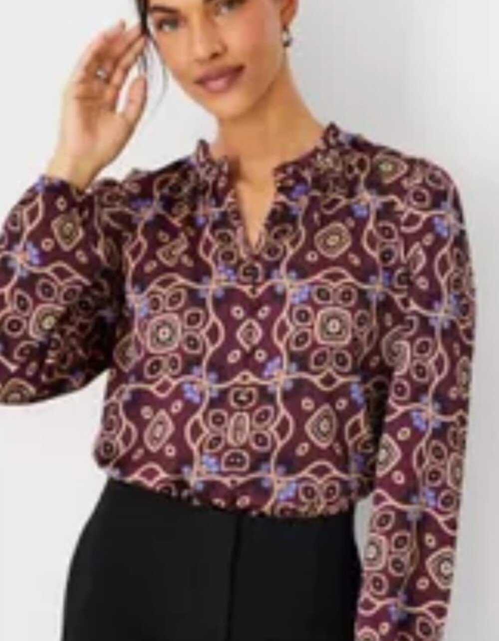 Ann‎ Taylor Womens Medallion Print Blouse Burgundy Blue Long Sleeve Small